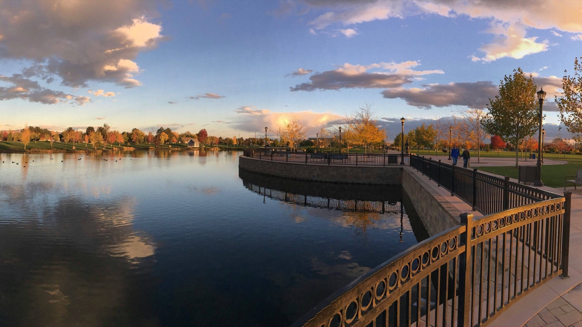 Lakeside walkway in Meridian, Idaho